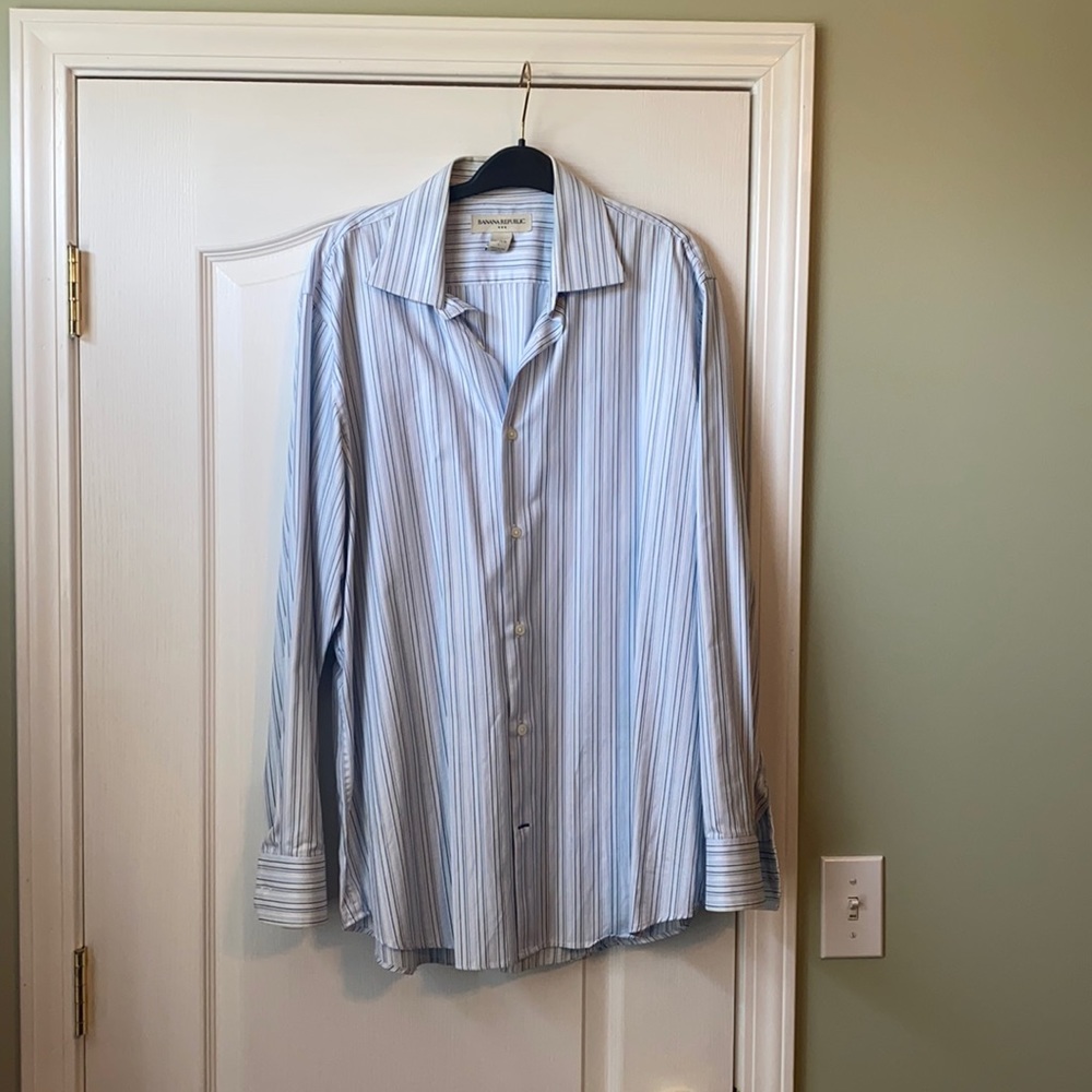 Like new banana republic shirt.
